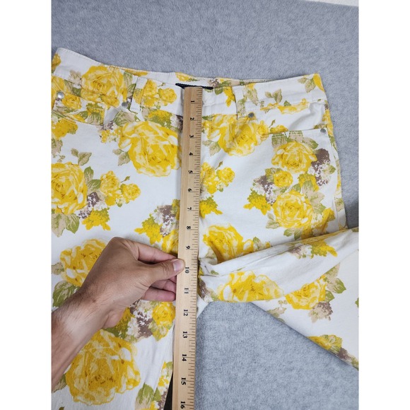 Charter Club Women's Yellow Floral High Rise Cotton Blend Capri Pant Size 8 - Picture 8 of 13
